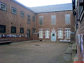 Bau